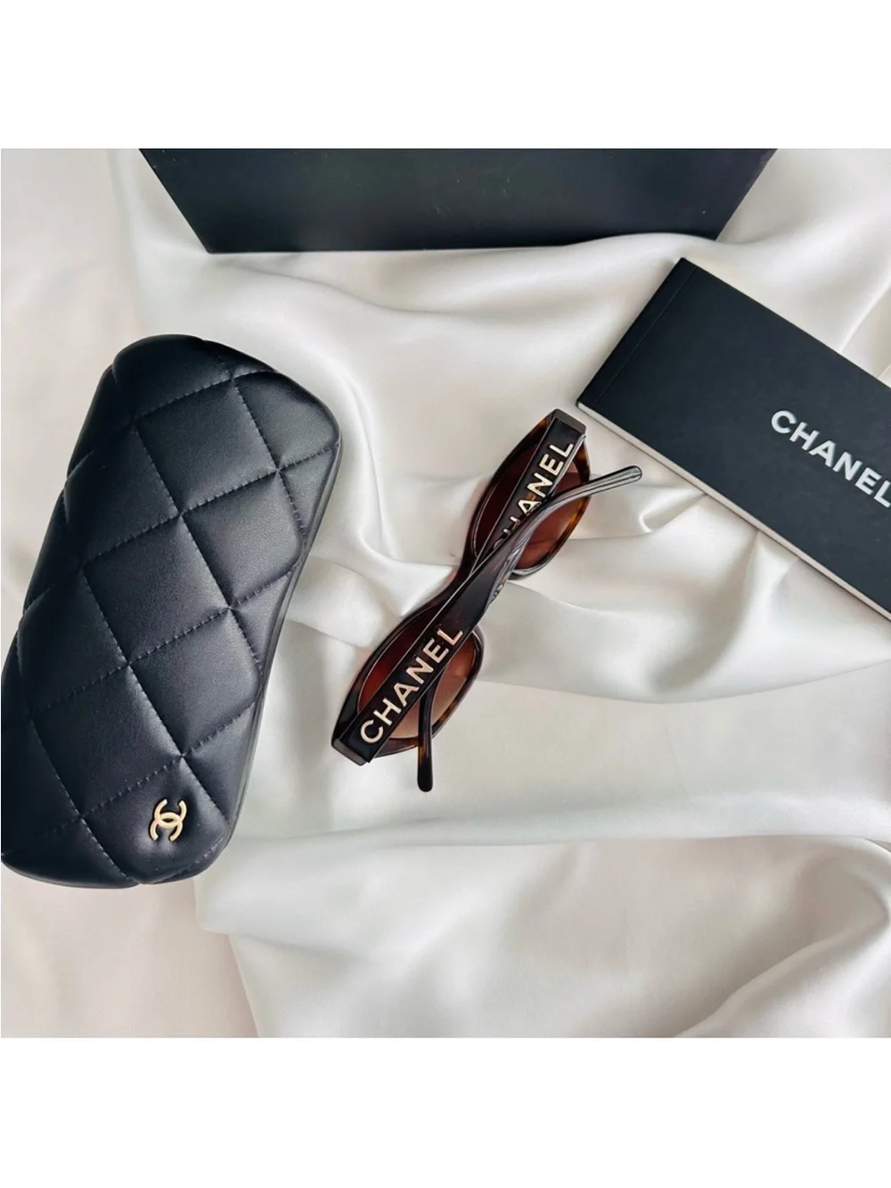 CHANEL LIMITED EDITION A71280 rectangle sunglasses